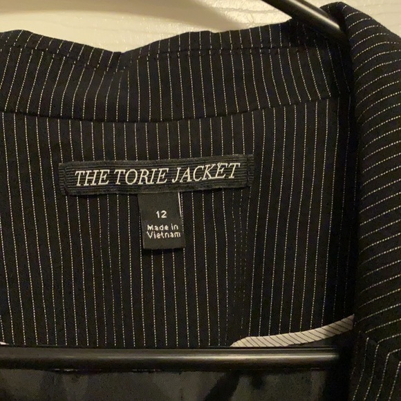 Blazer - Picture 3 of 7